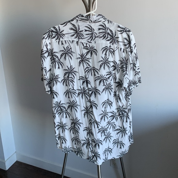 Barney Cools vacation shirt - Picture 3 of 3